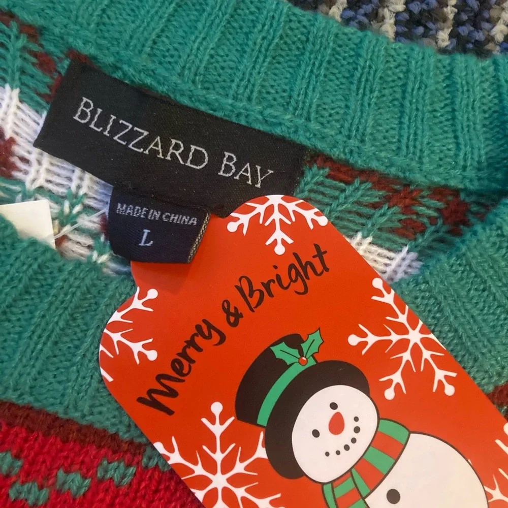 NWT Cow Sunglasses Have a Moooy Ugly Xmas Christmas Sweater Ornaments Snowflakes - Picture 3 of 5